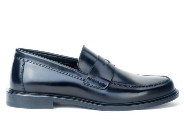 Black Out Loafer